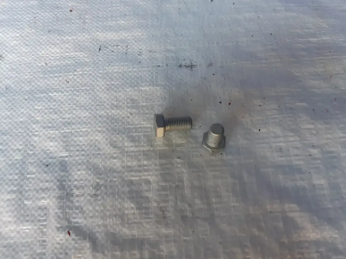 Болт М12×1,5-6g×25 на Дукат / СН-8